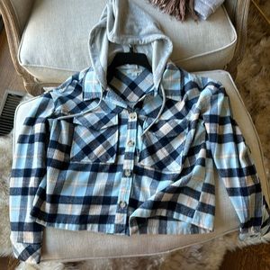 NWOT Crop top sweater with hood